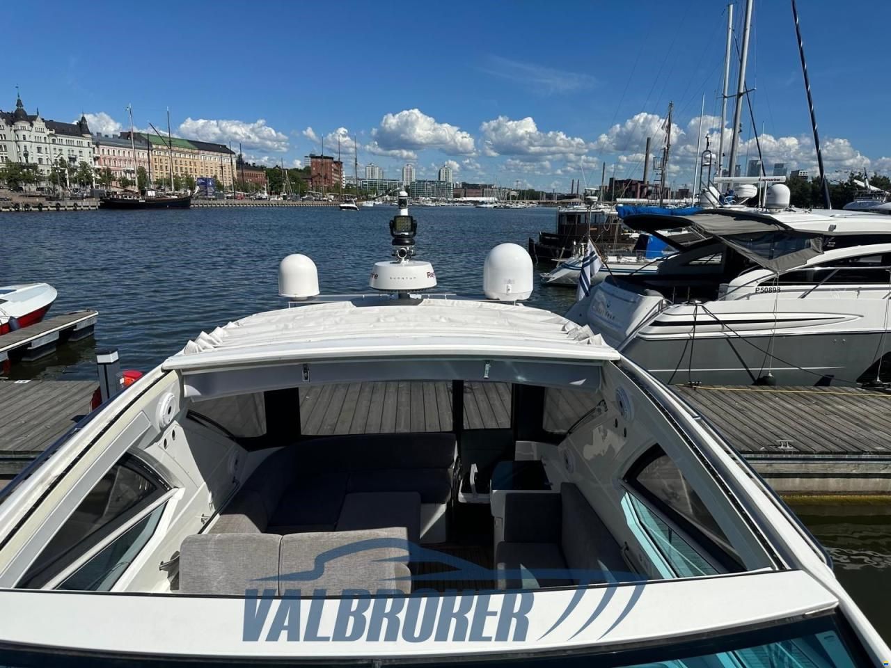 Sealine SC 38