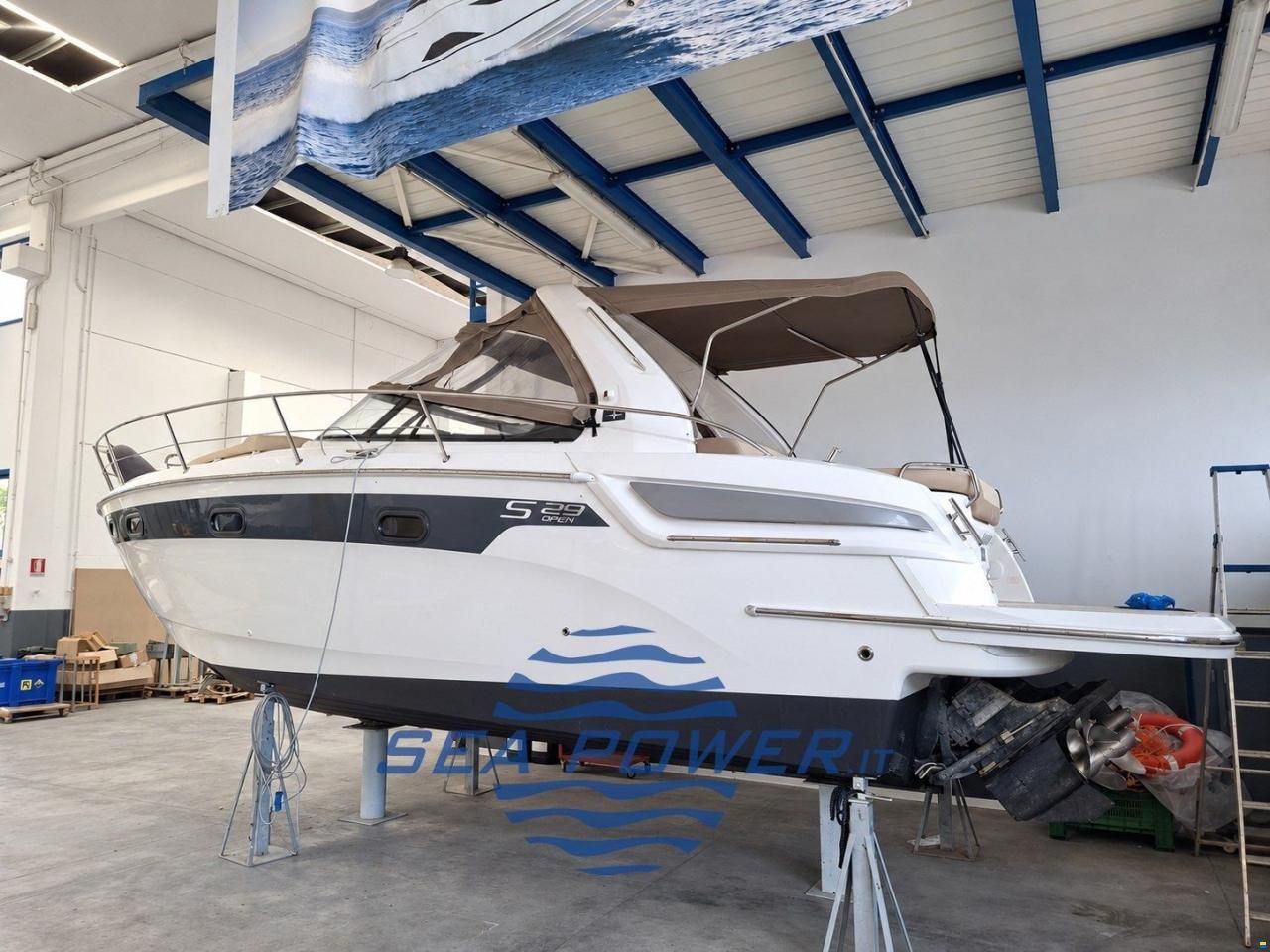 Bavaria S 29