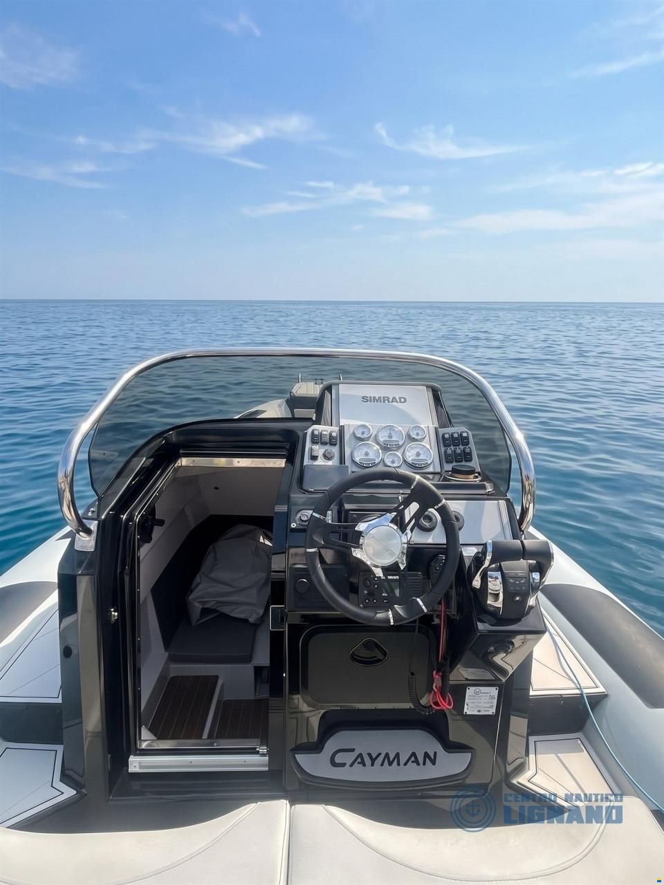 Ranieri Cayman 28 Executive