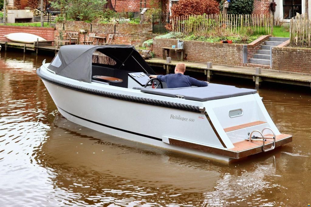 Reitdieper 600