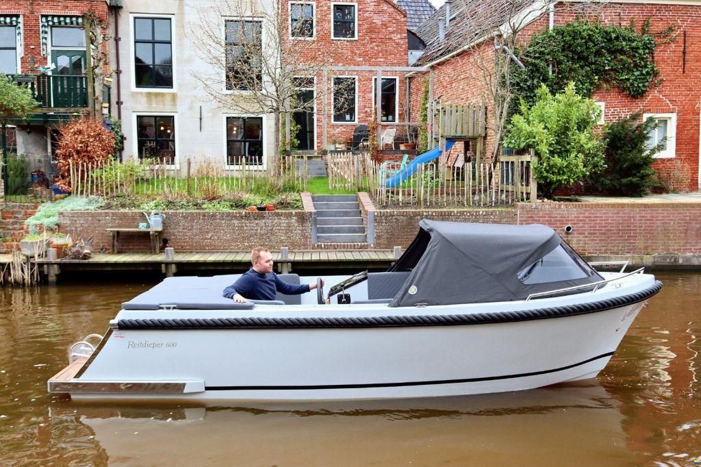 Reitdieper 600