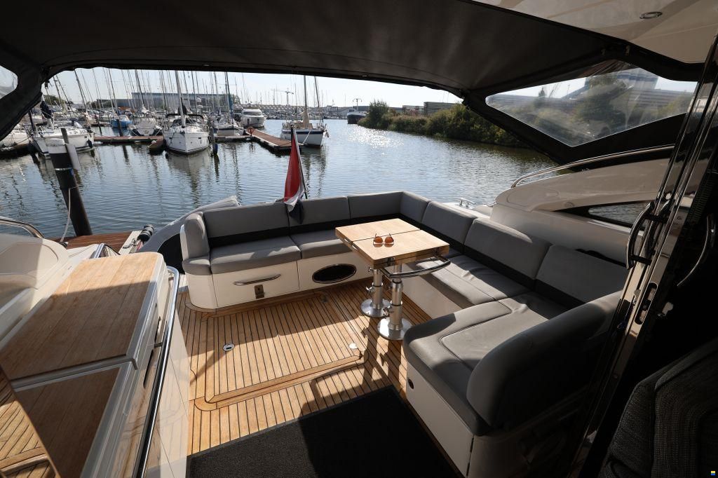 Princess V52