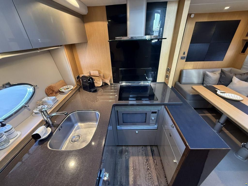 Princess V52