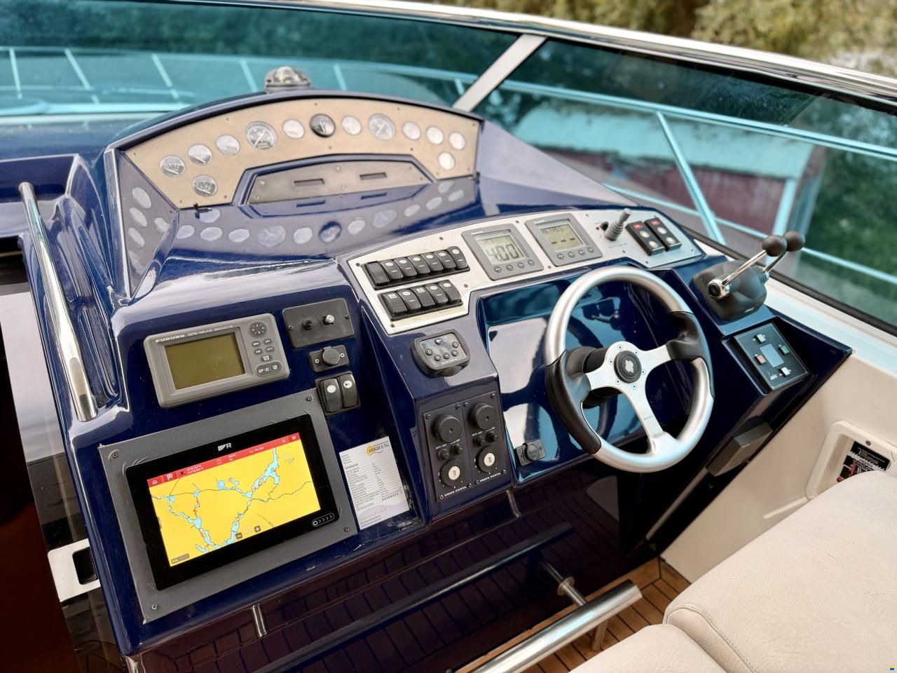 Sealine S38
