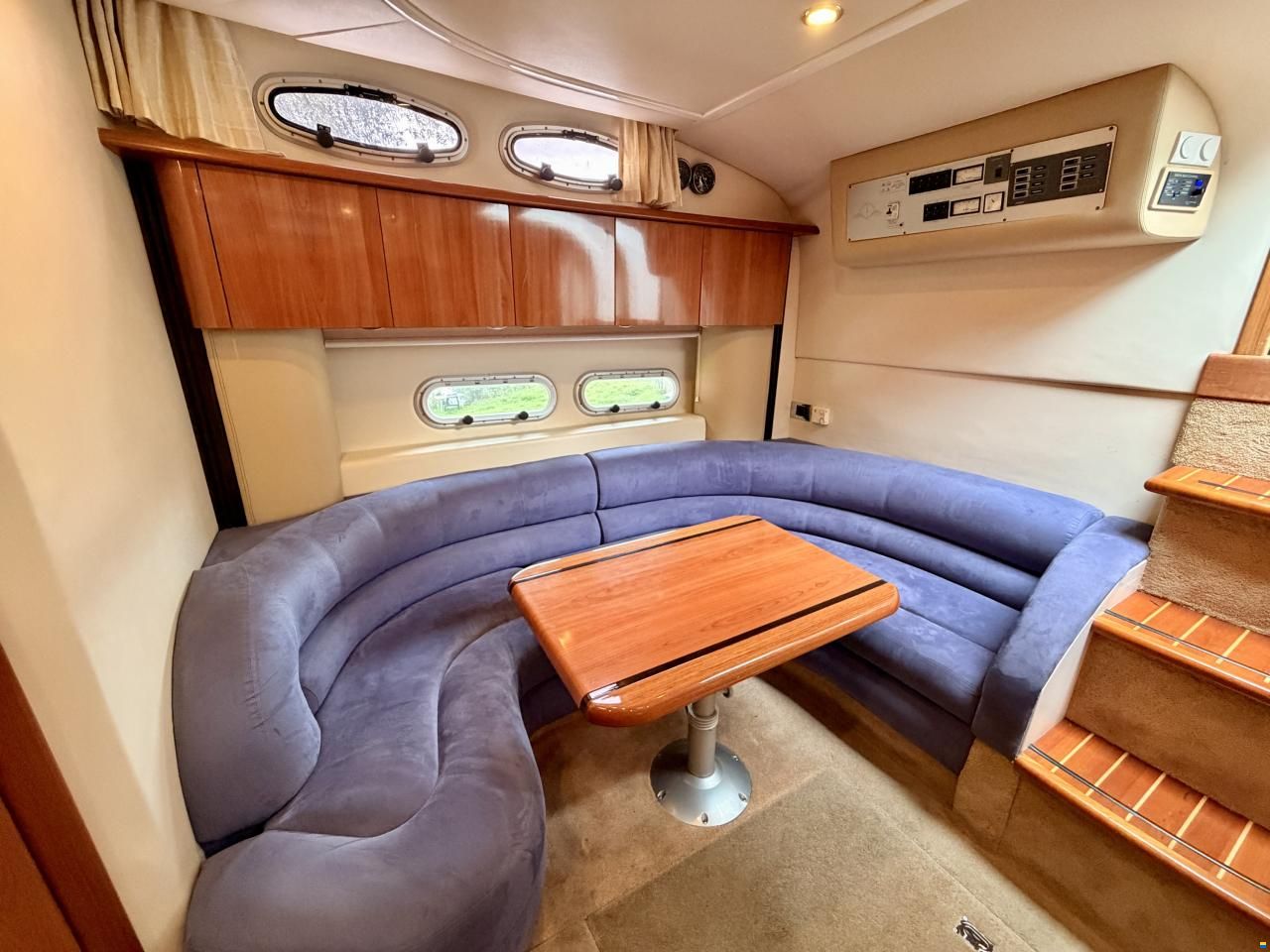 Sealine S38