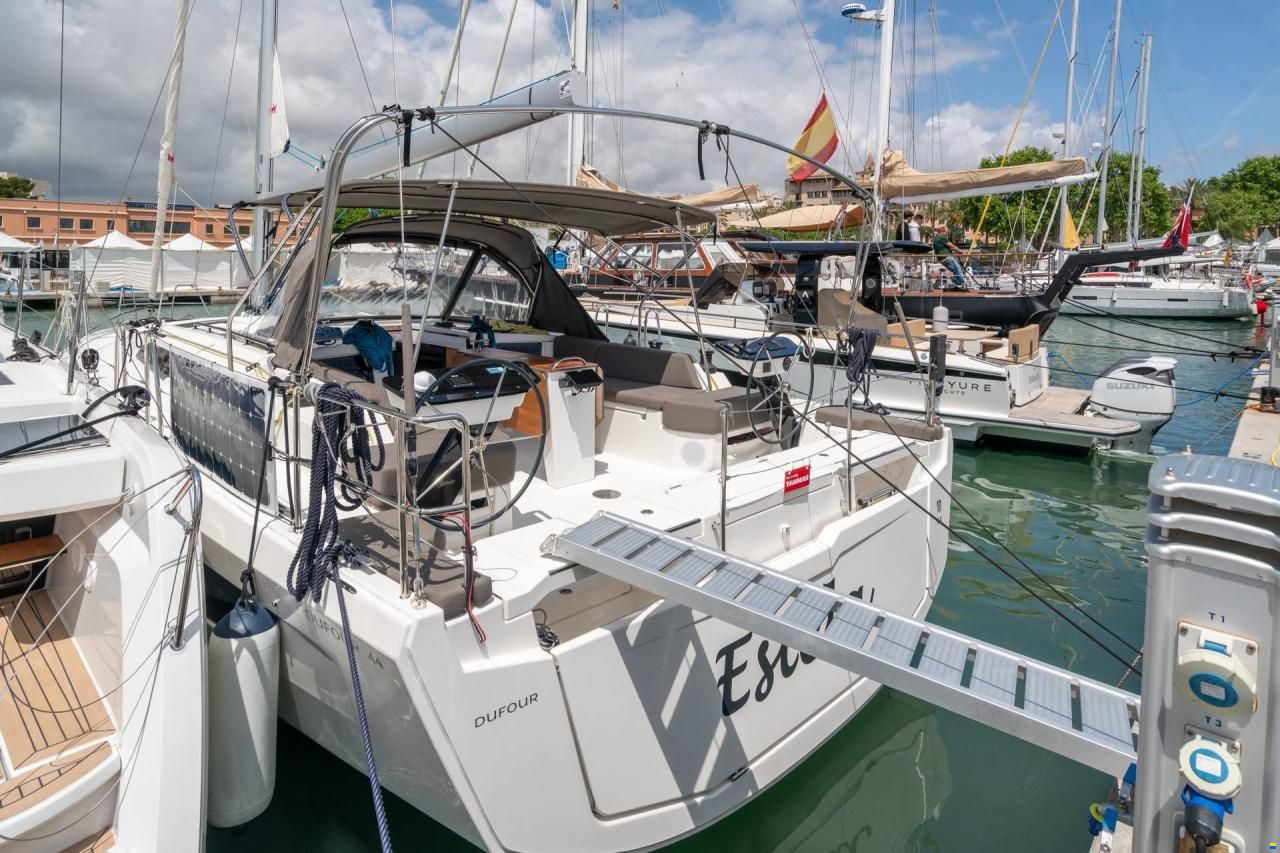 Dufour 44