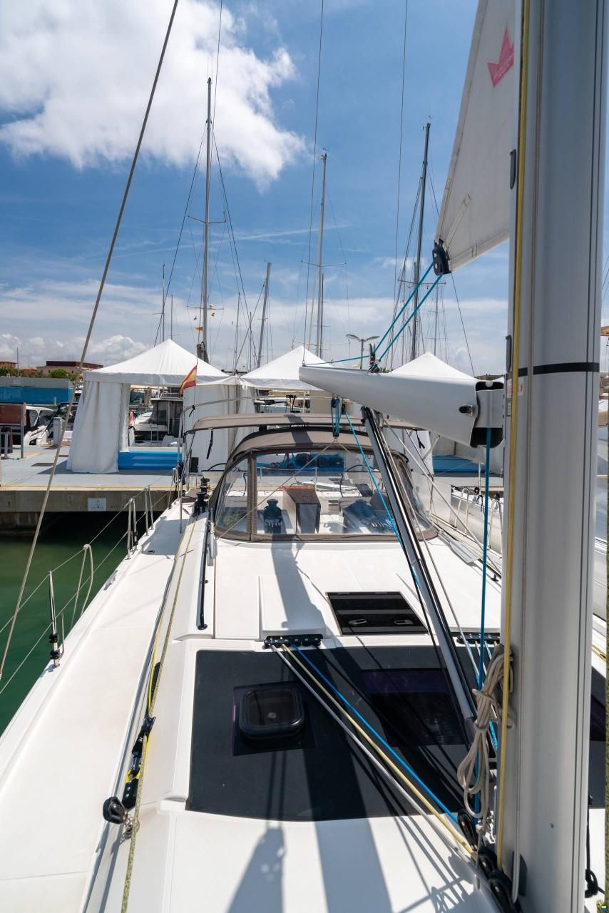 Dufour 44
