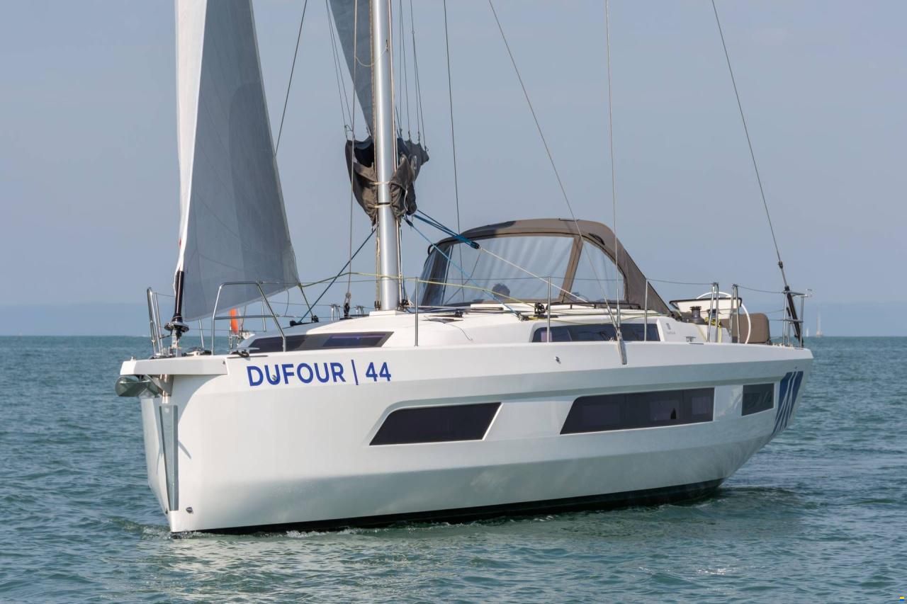 Dufour DY44