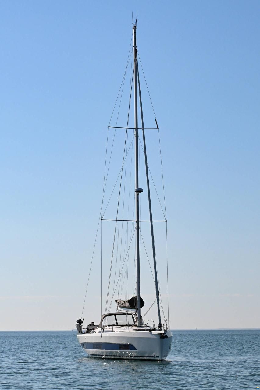 Dufour D470
