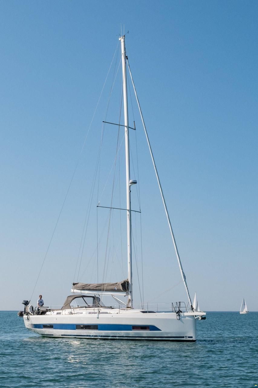 Dufour D470
