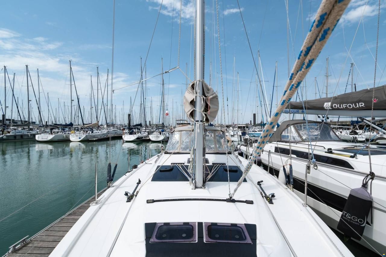 Dufour D430 Grand Large