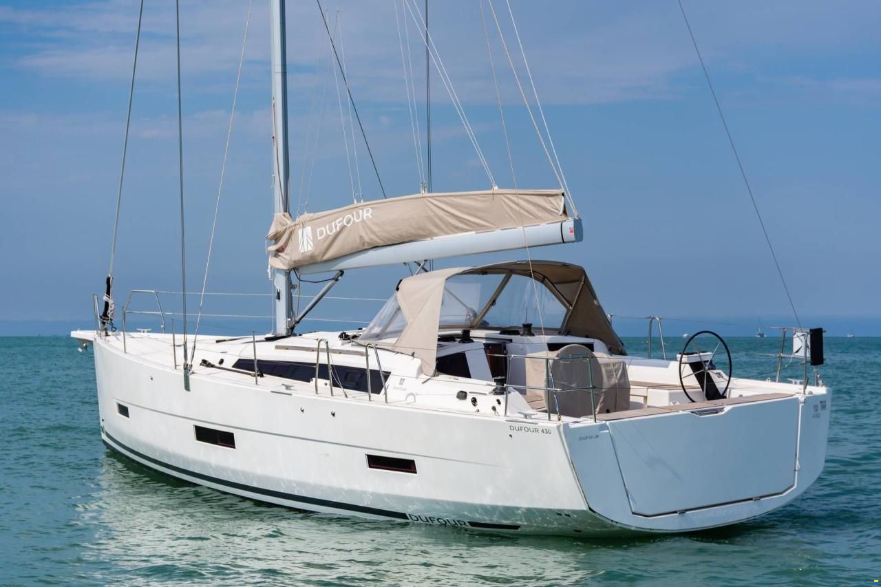 Dufour D430 Grand Large