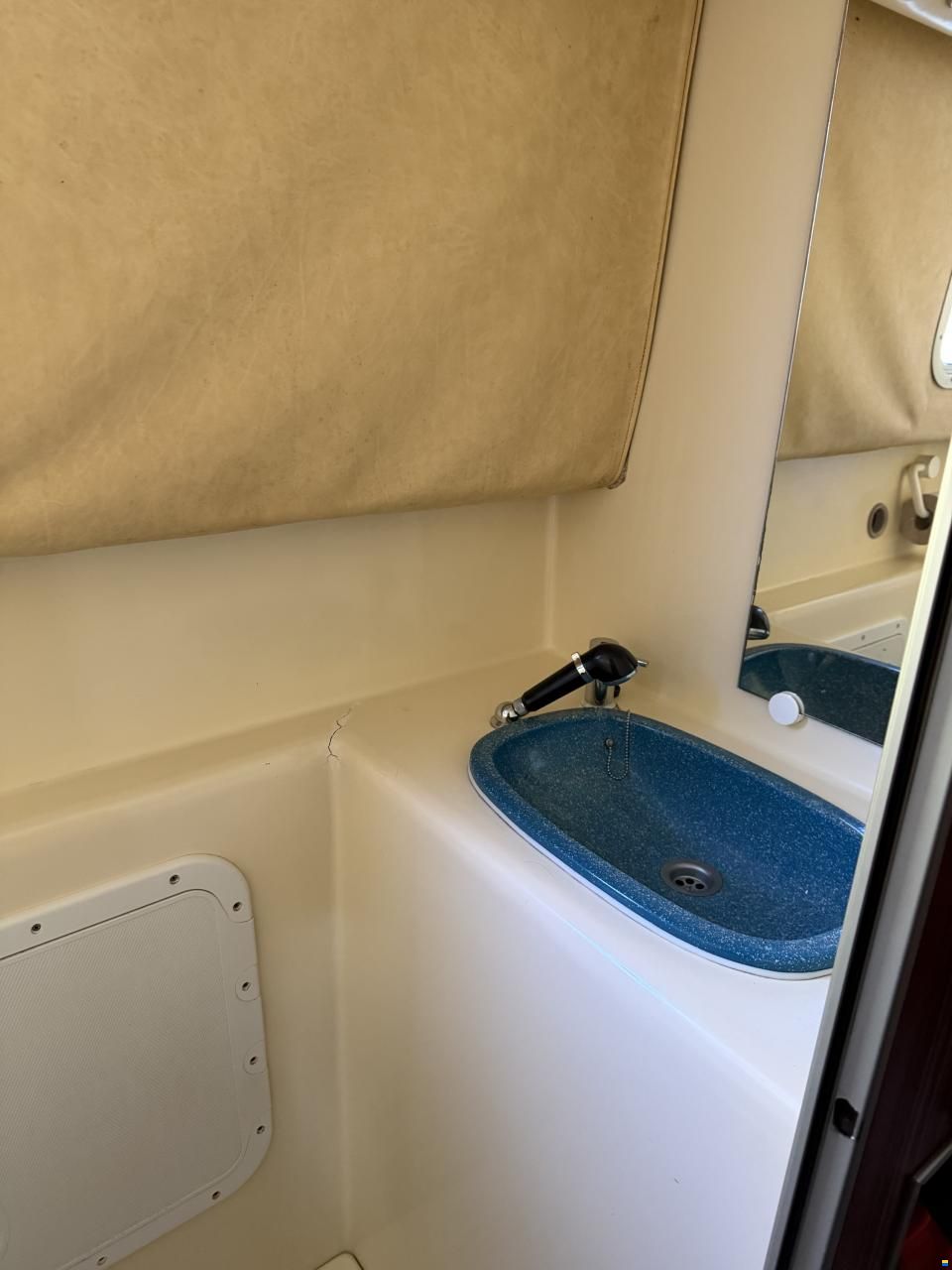 Locaboat 1260R