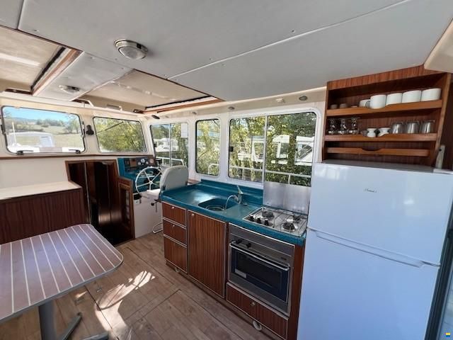Locaboat 1260R