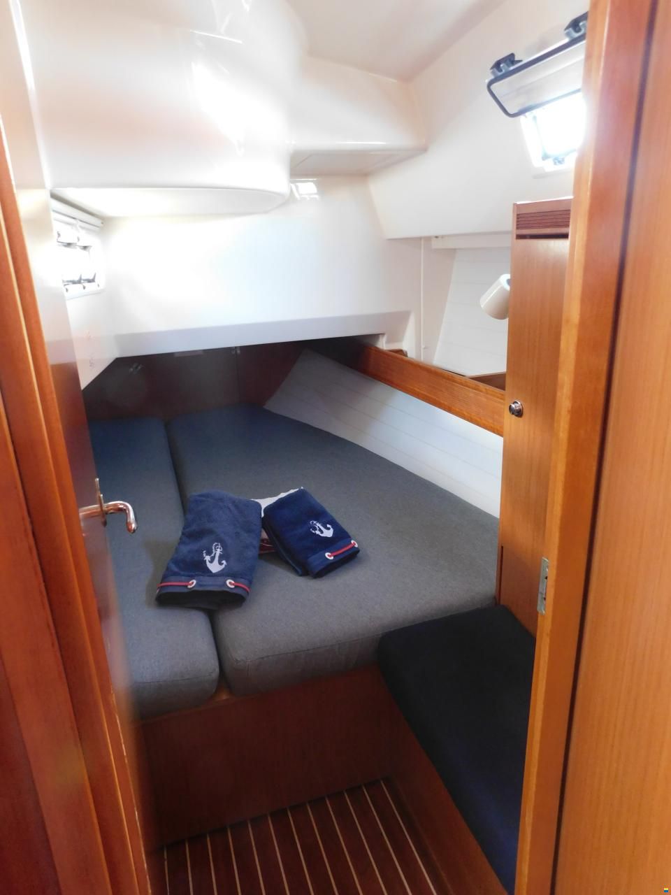 Bavaria 36 cruiser