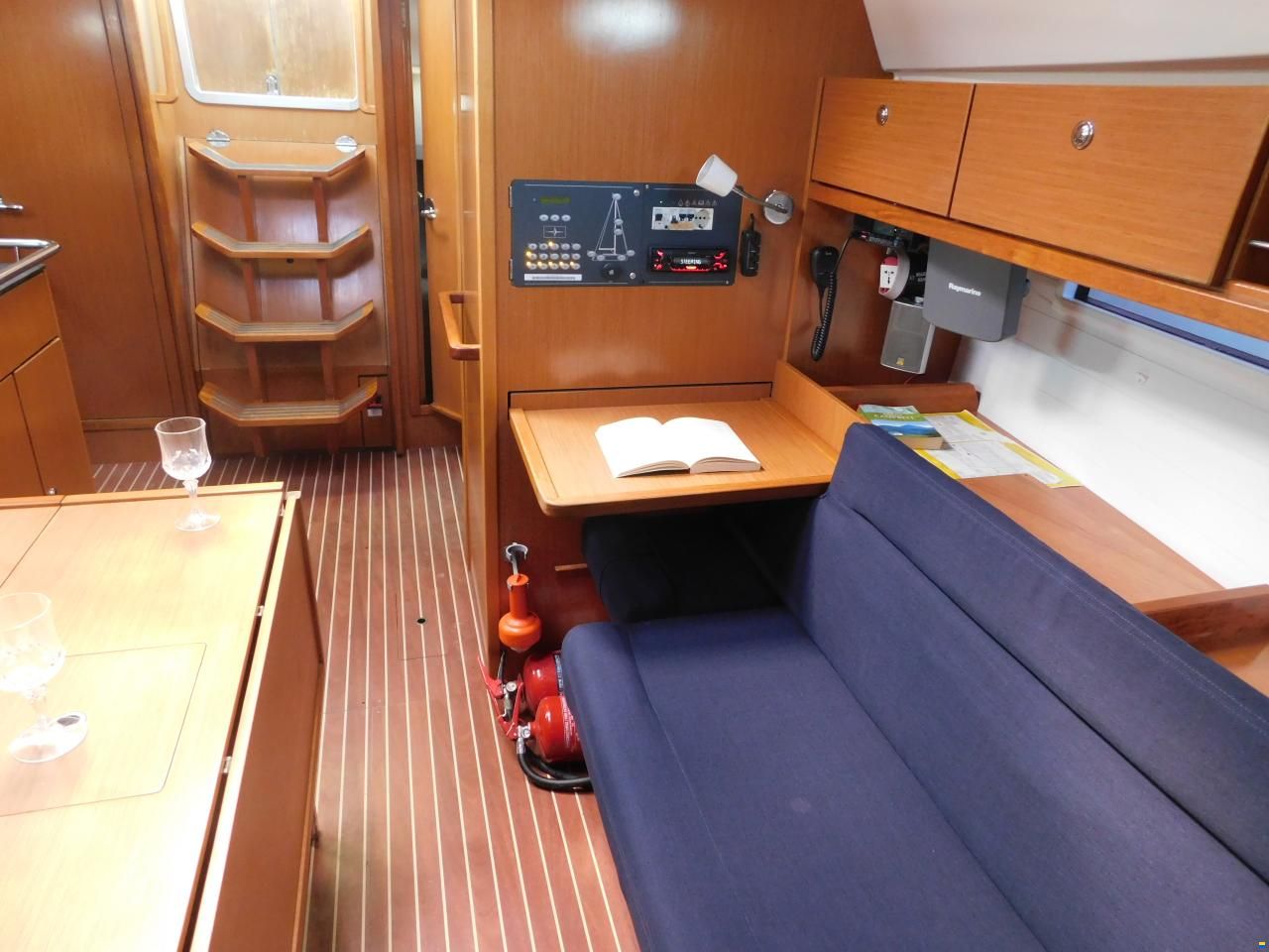 Bavaria 36 cruiser