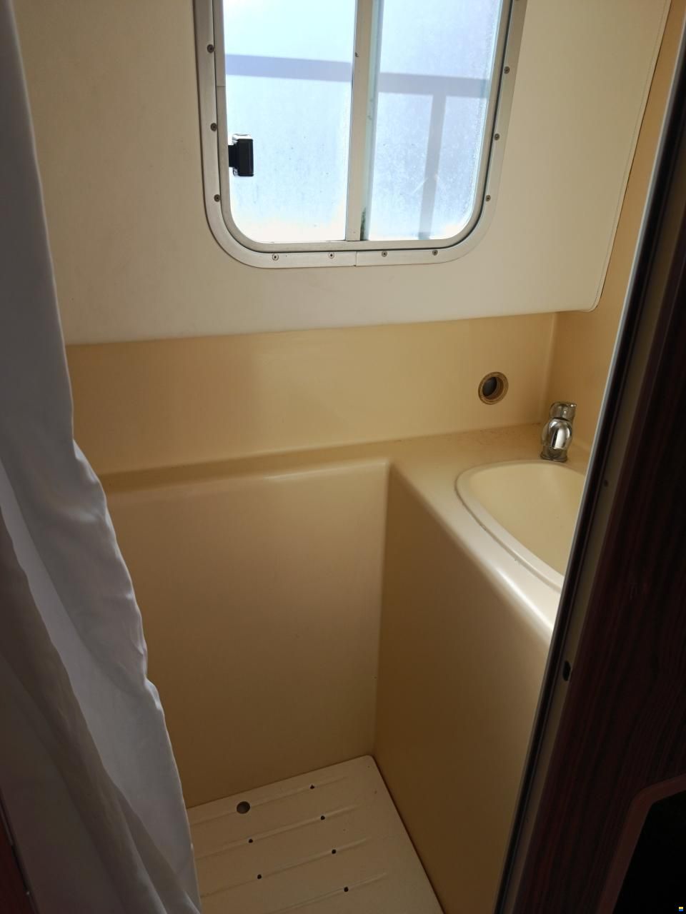 Locaboat 1500R