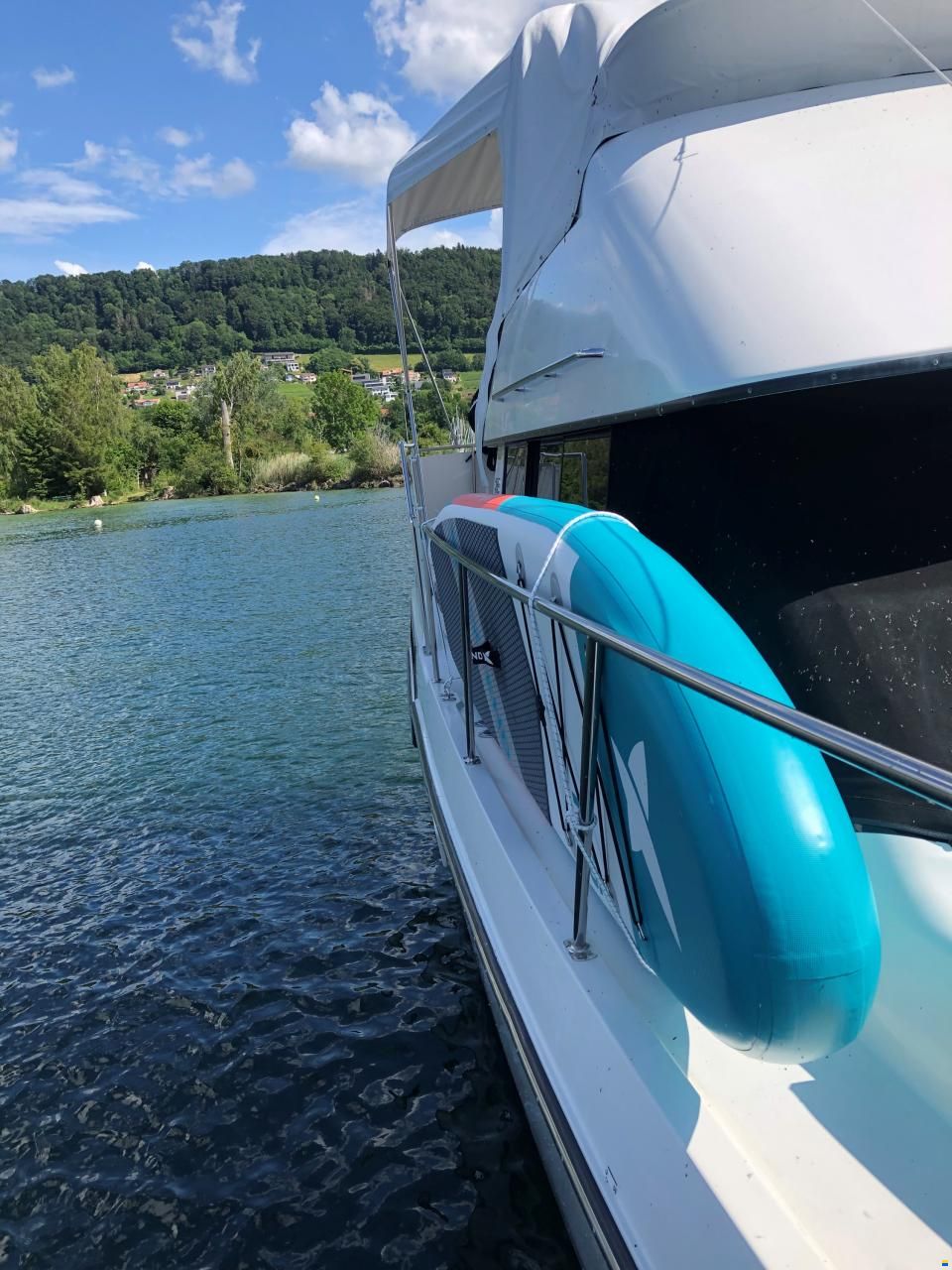 Carver 33 Aft Cabin