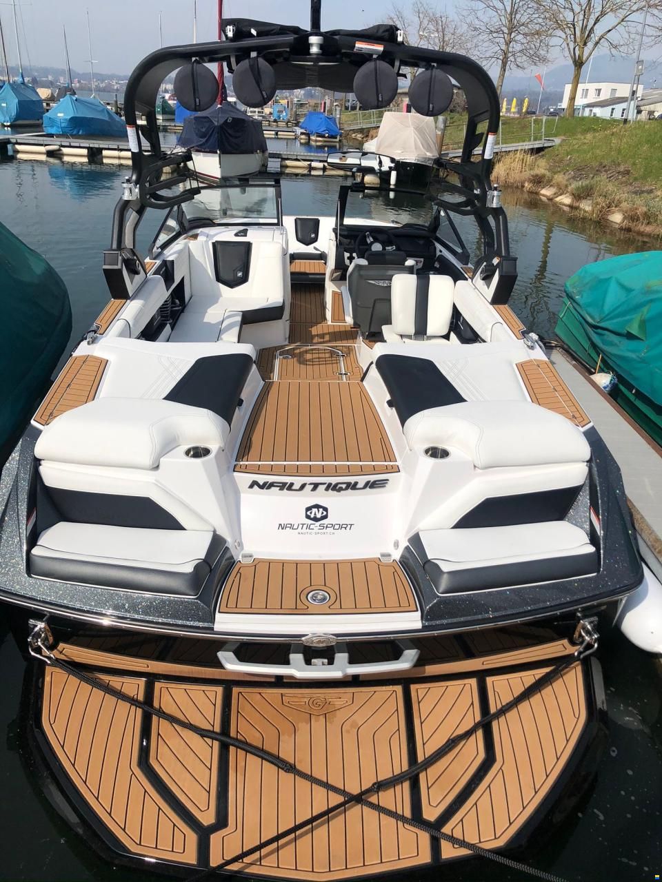 Nautique G23 | All Options