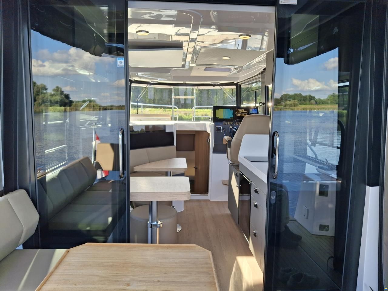 Northman 1050 Trawler Electric