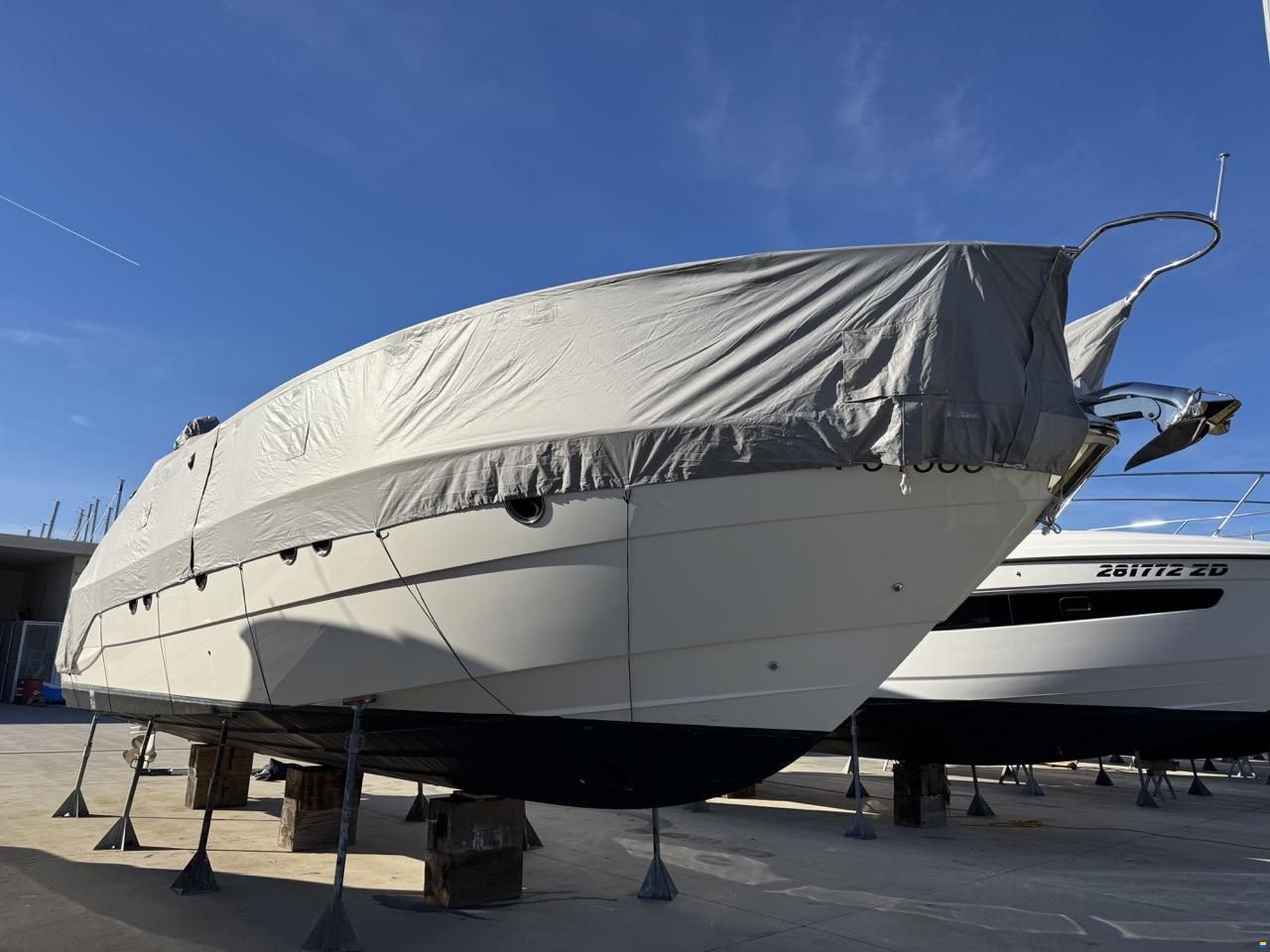 Windy 44 Chinook