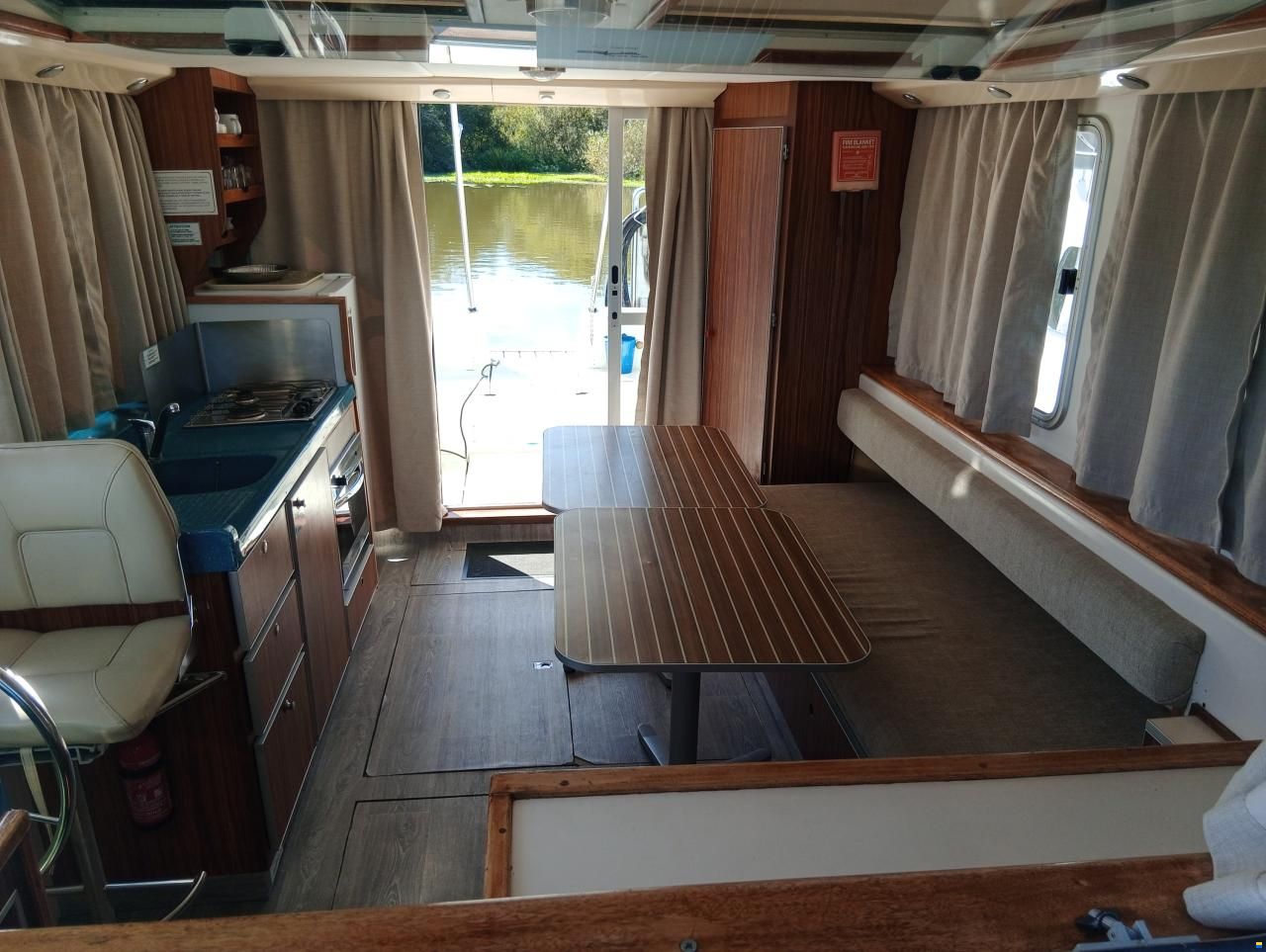 Locaboat 1260R