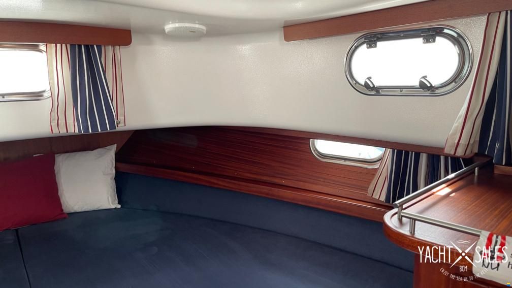 Nimbus 35 Nova Coup&eacute;