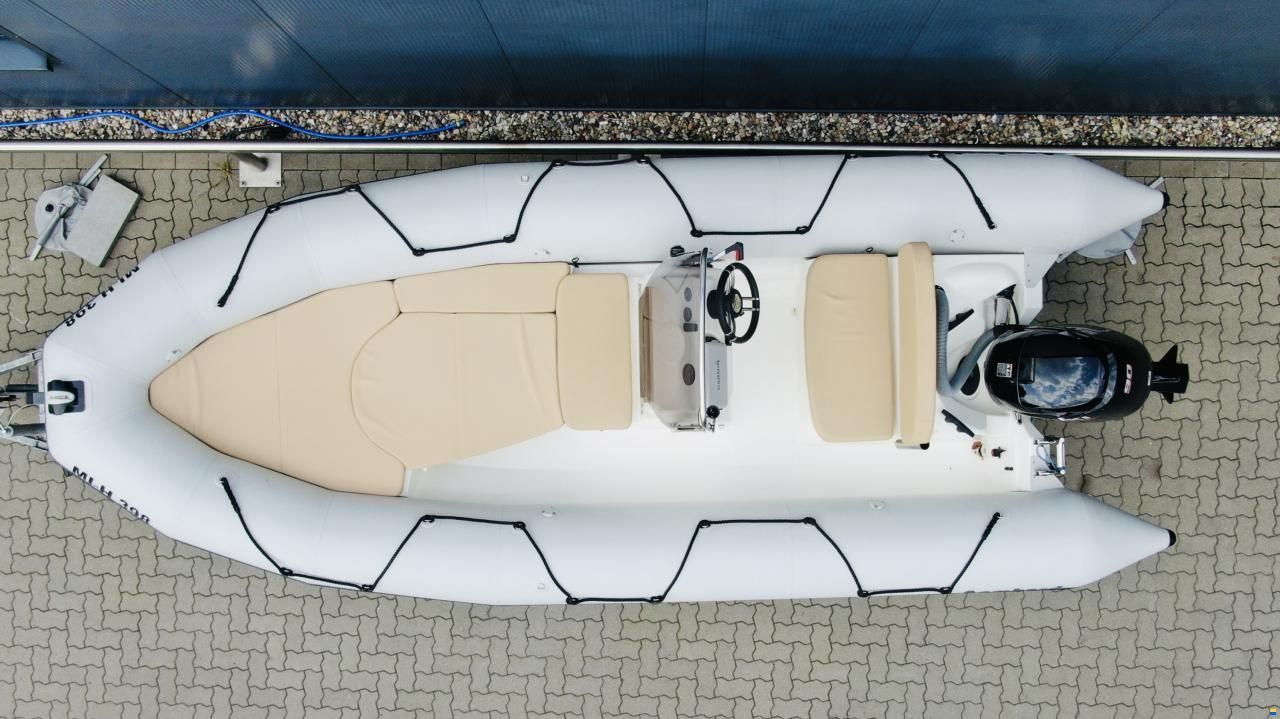 Bombard 550 Sunrider