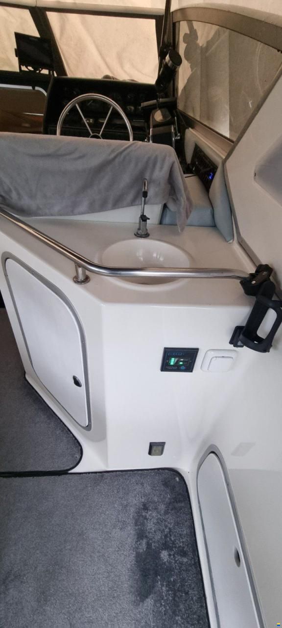 Bayliner 3055