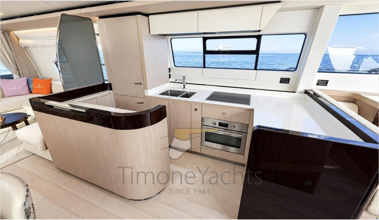 Azimut 72 Fly