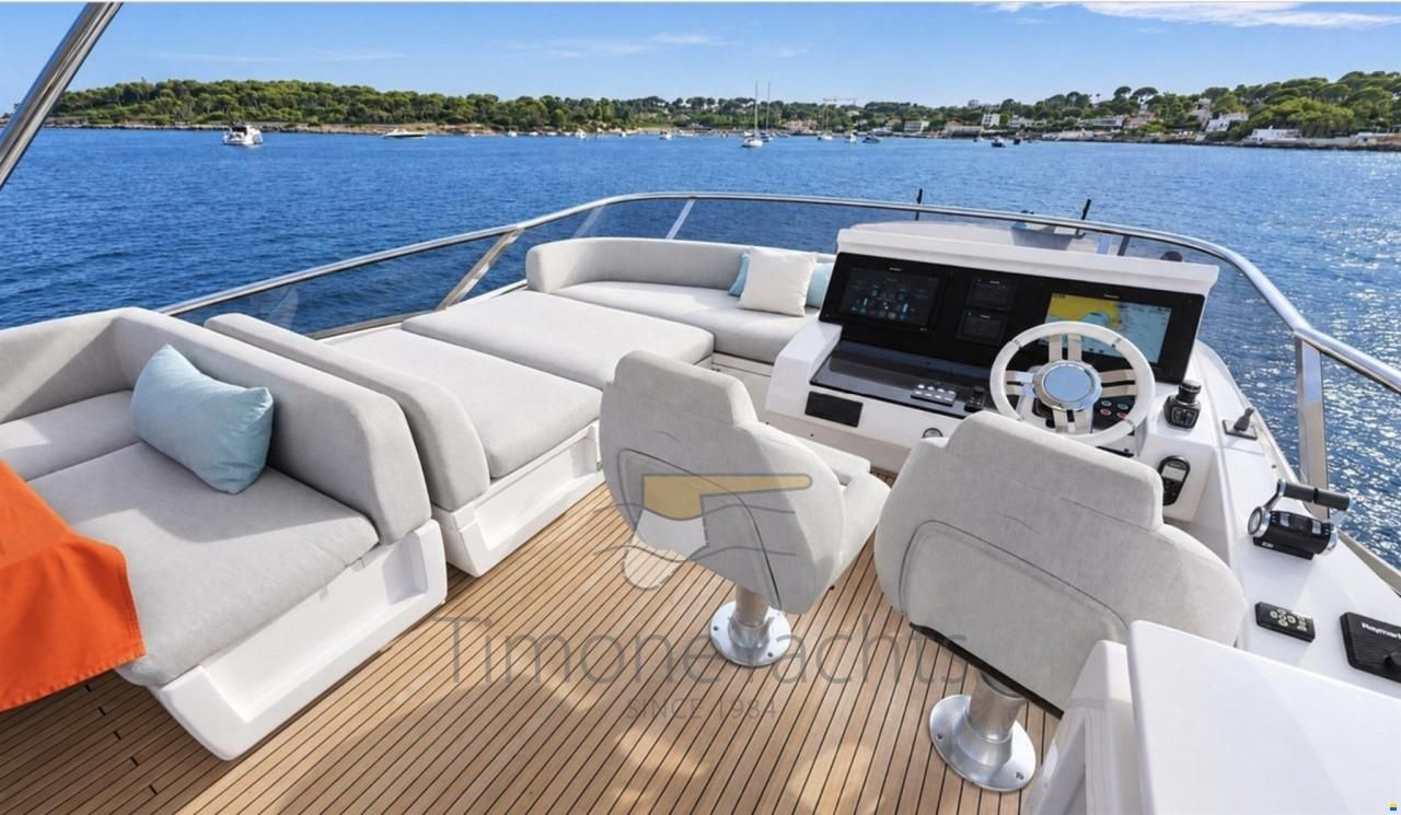 Azimut 72 Fly