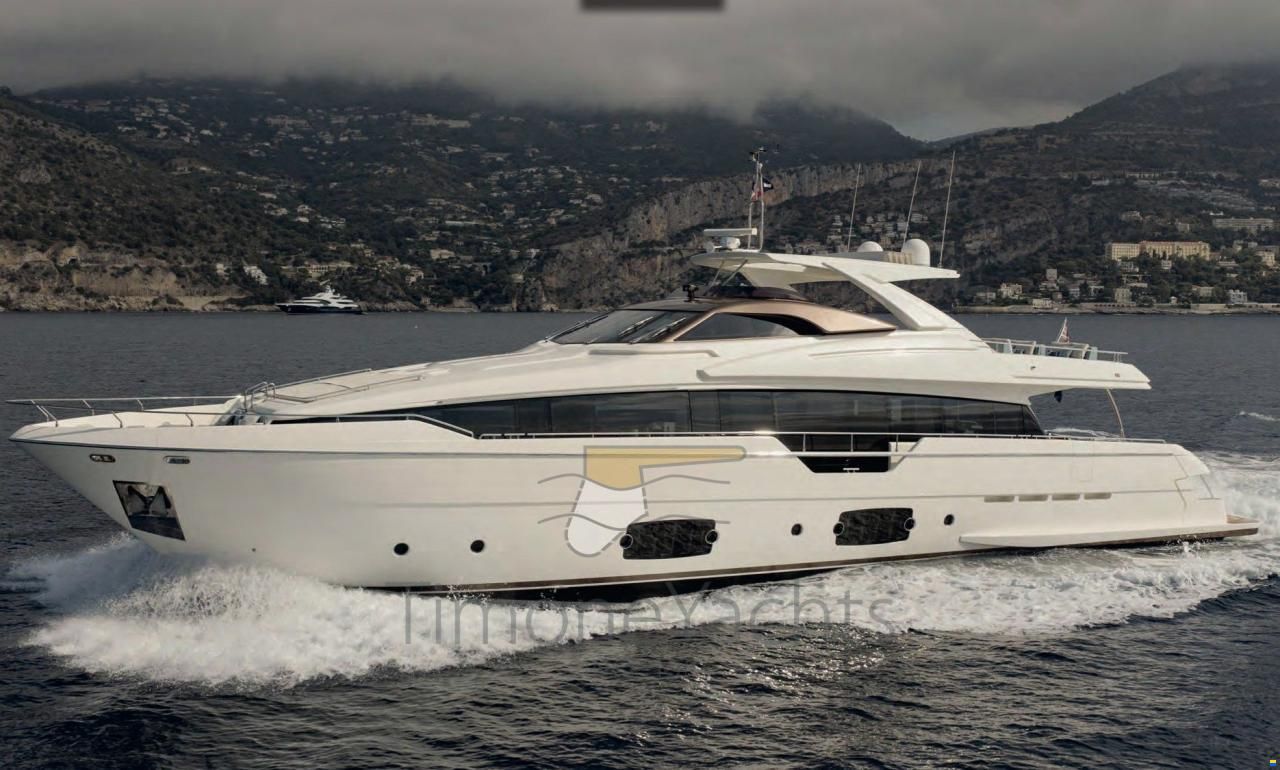 Ferretti 960