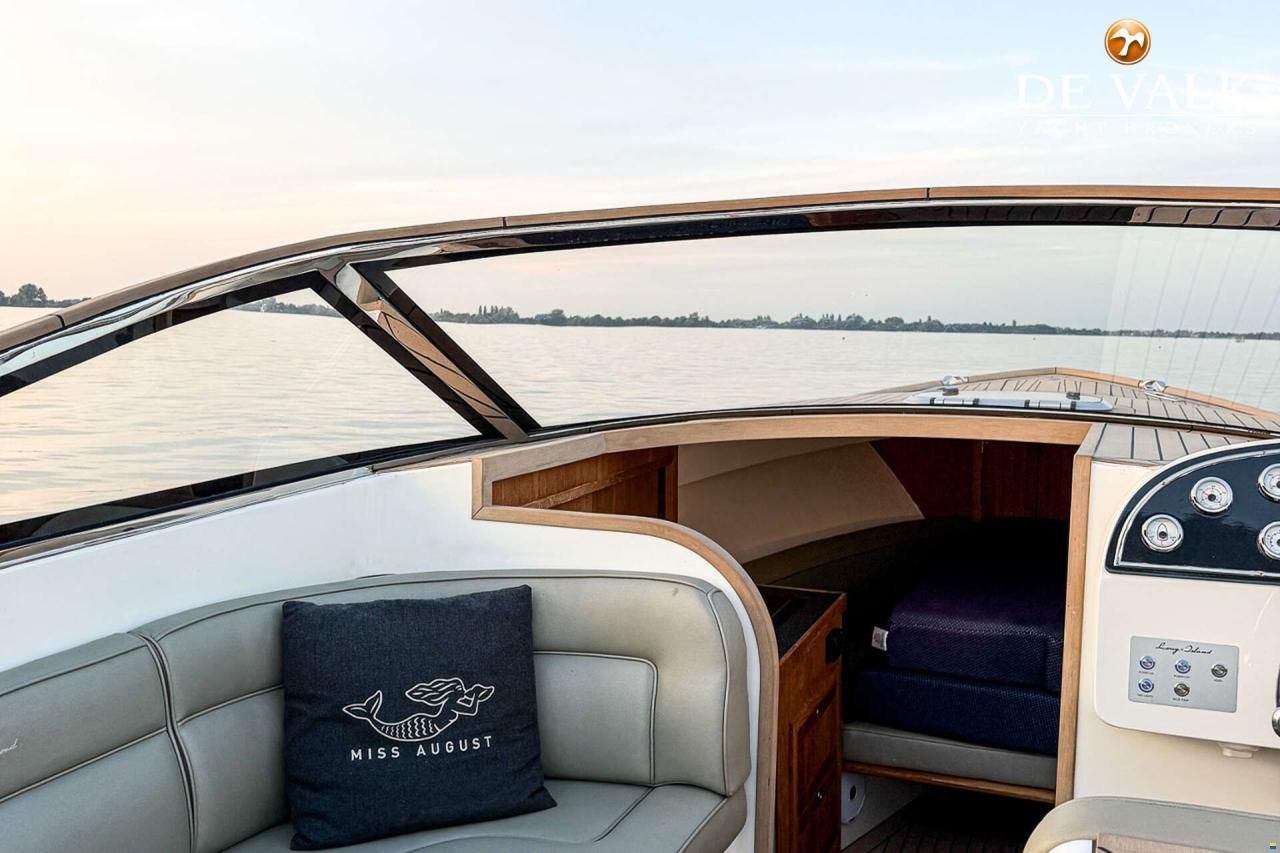 Long Island 33 Runabout