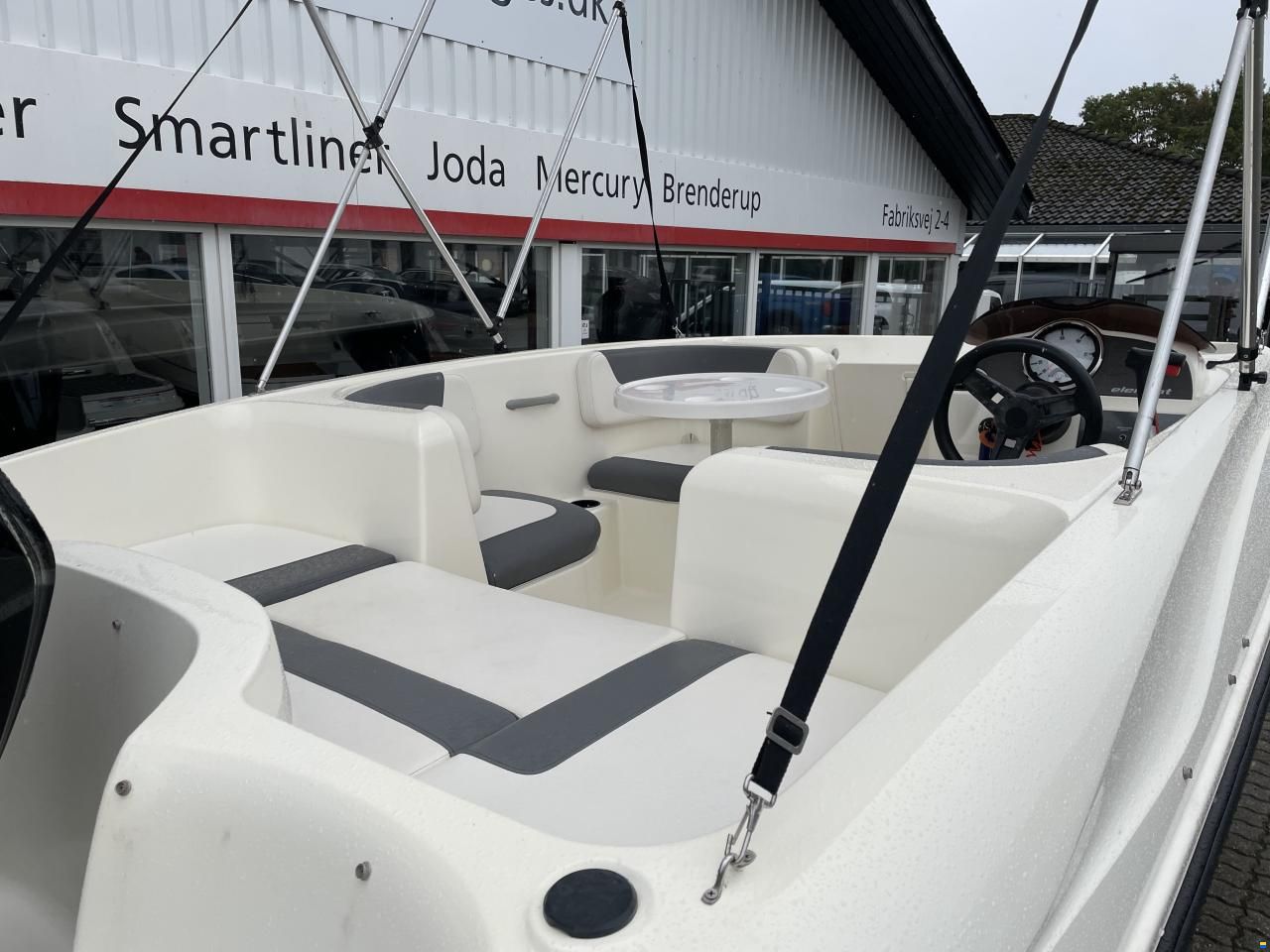 Bayliner E5 Element med Mercury 80 hk Merccury-EF