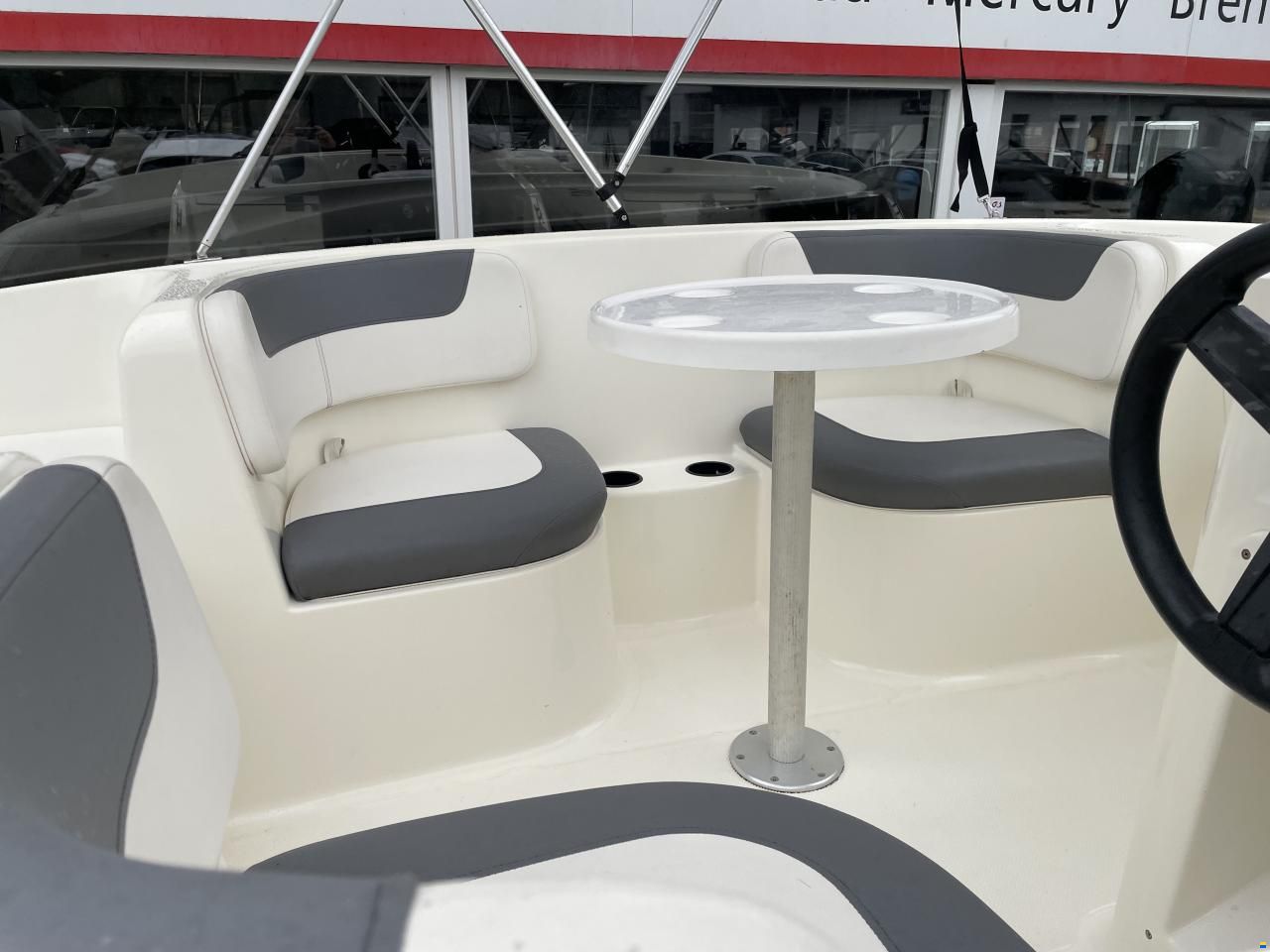 Bayliner E5 Element med Mercury 80 hk Merccury-EF