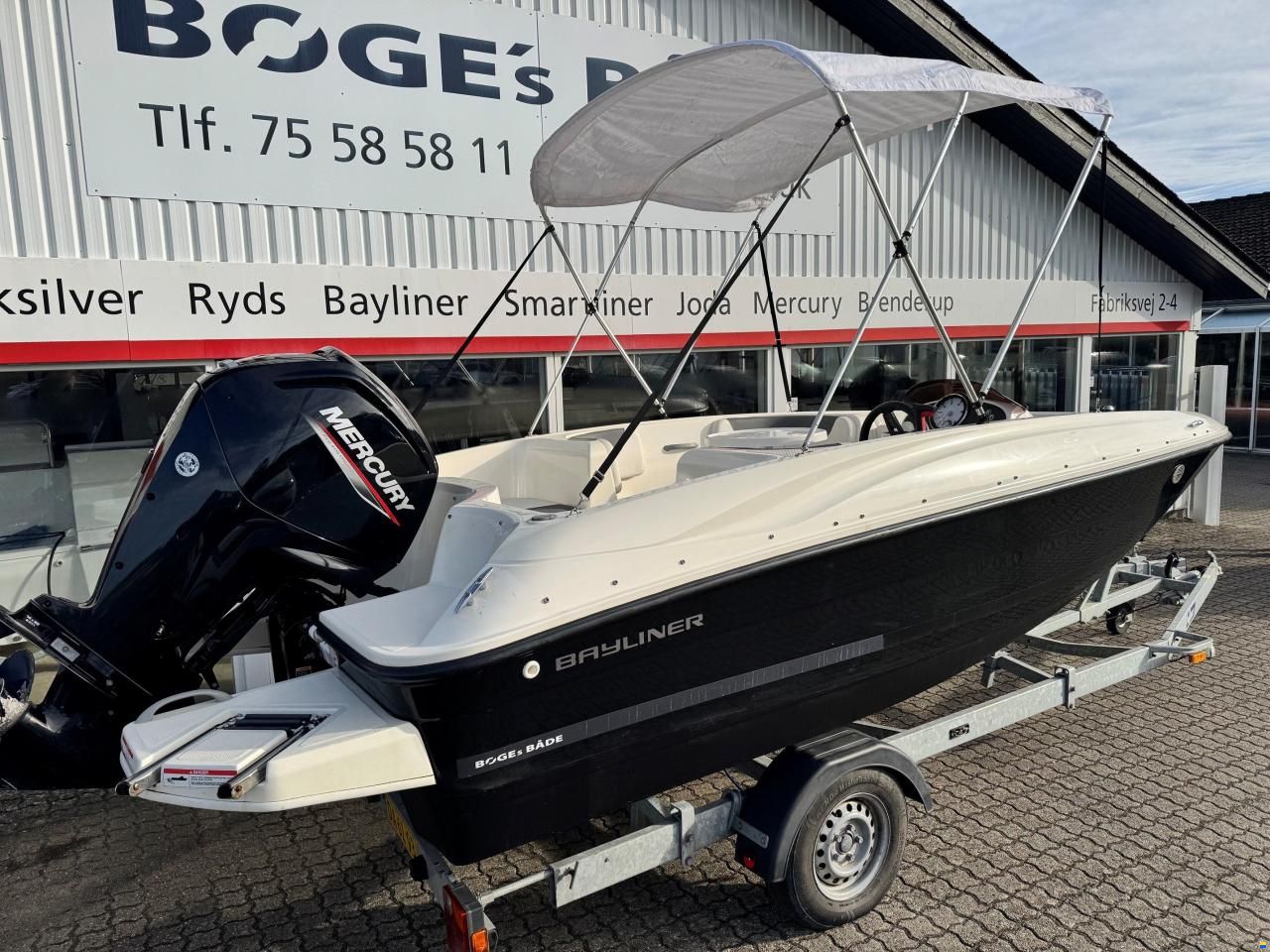 Bayliner E5 Element med Mercury 80 hk Merccury-EF