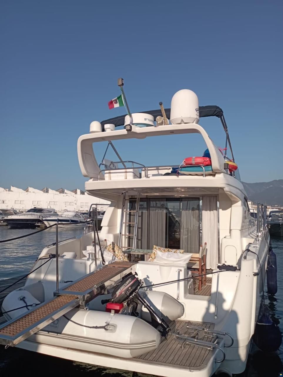 Azimut 43 Fly