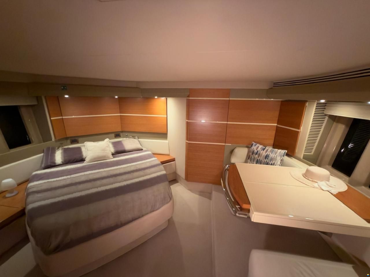 Azimut 53 Fly