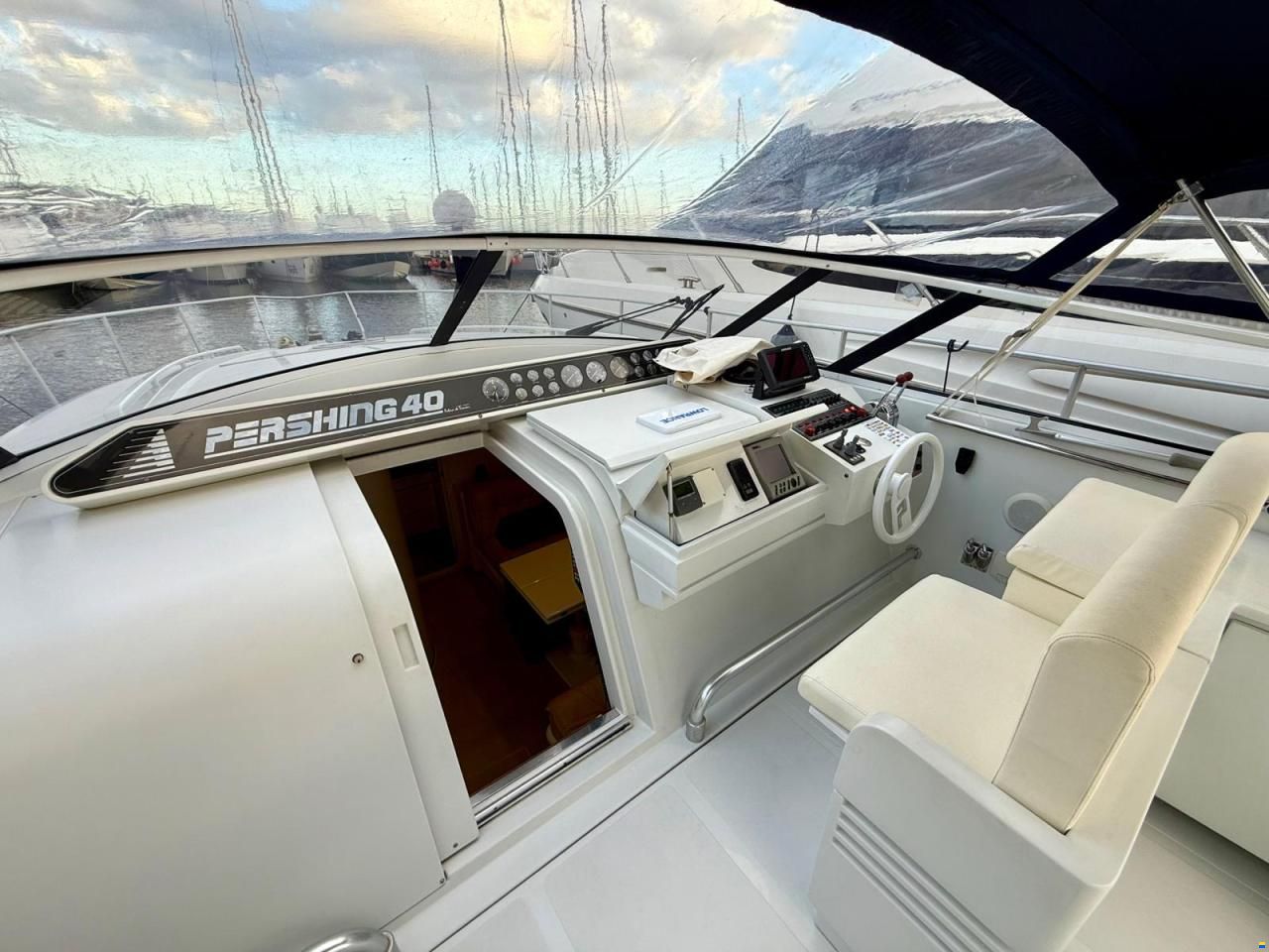 Pershing 40 Open