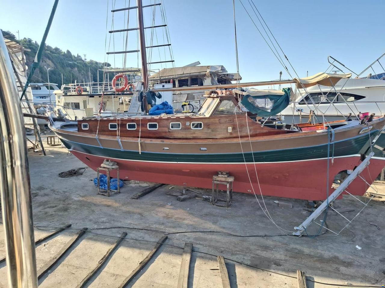 Commercial Yacht
