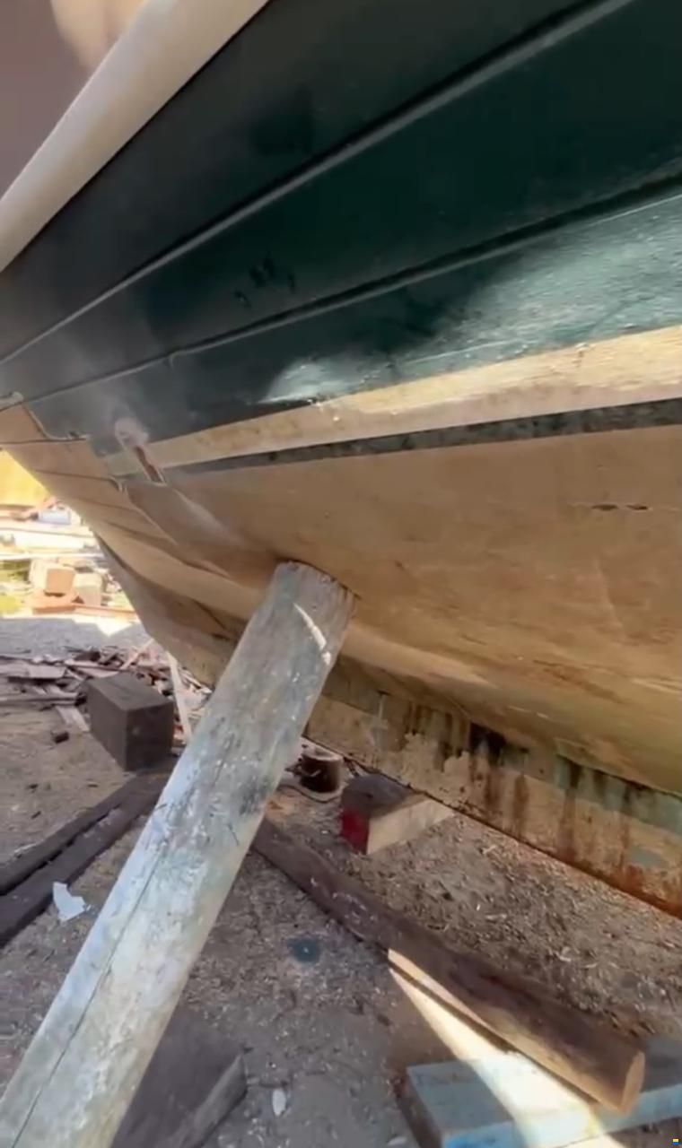 Commercial Yacht