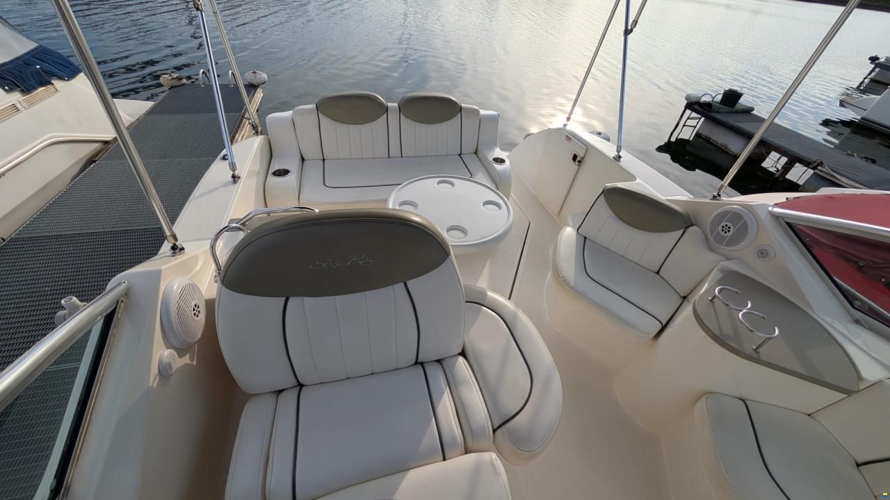 Sea Ray Sundancer 245