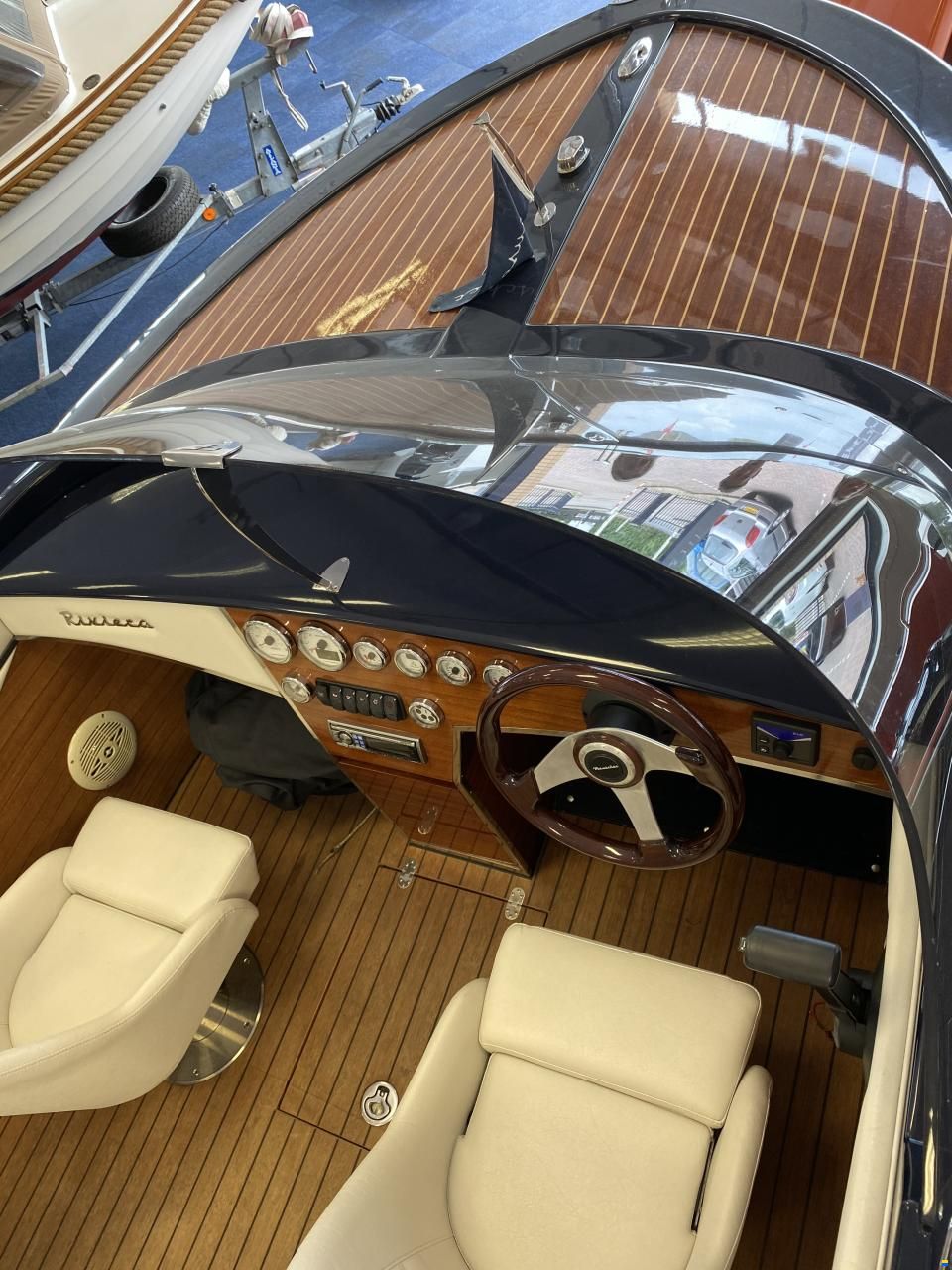 Frauscher Riviera 606