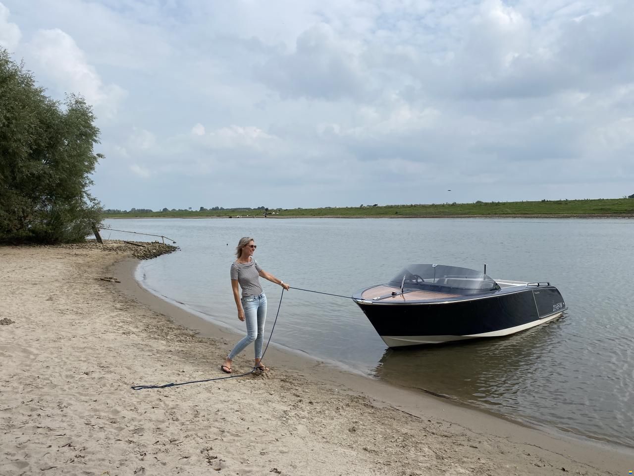 Frauscher Riviera 606