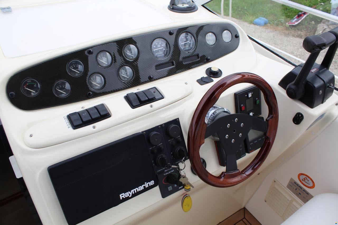 Sealine S28