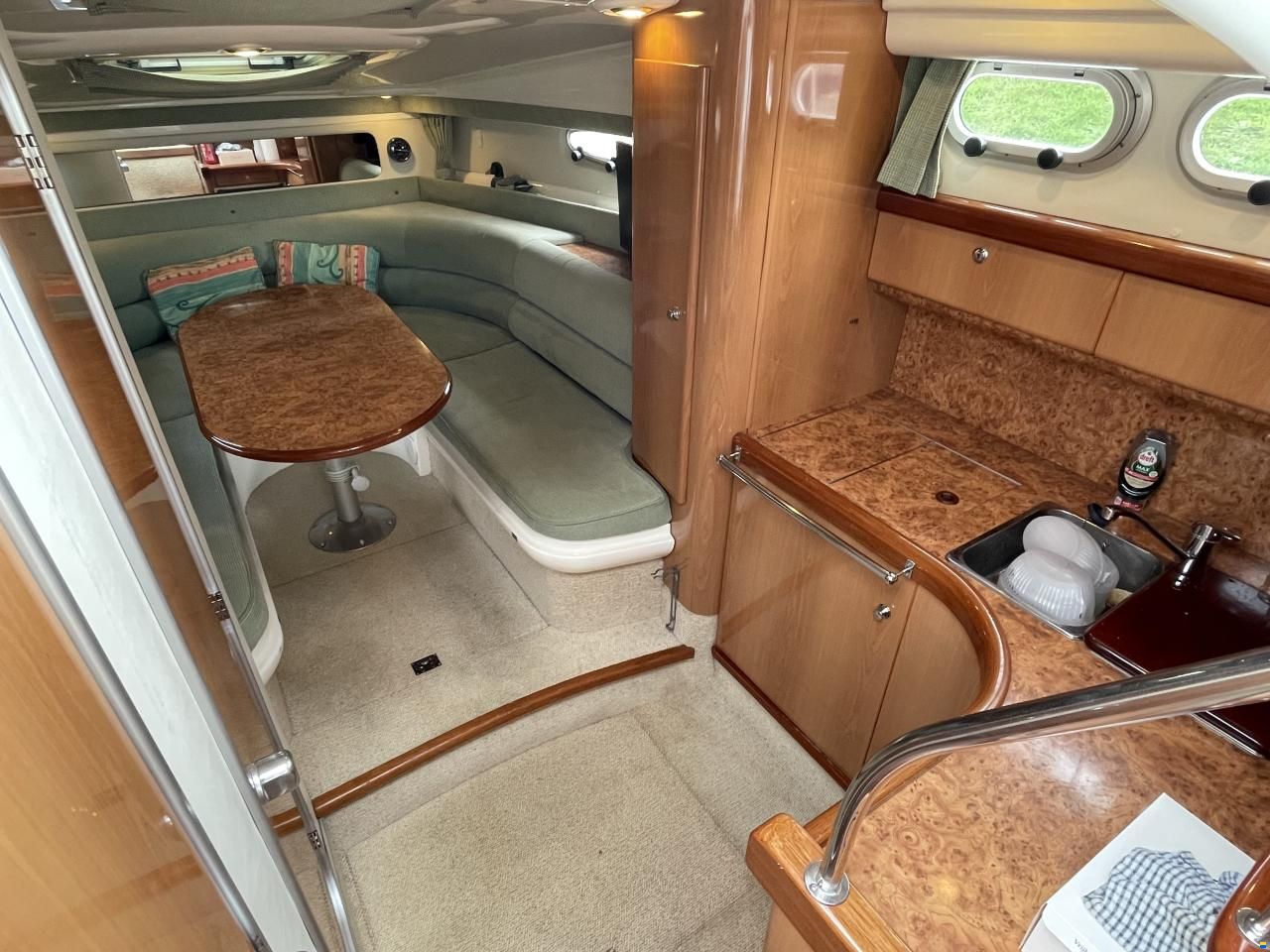 Sealine S28