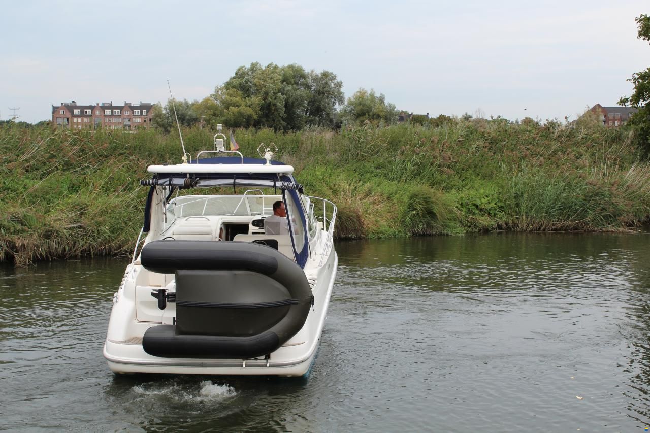 Sealine S28
