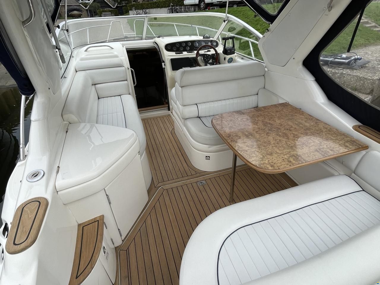 Sealine S28