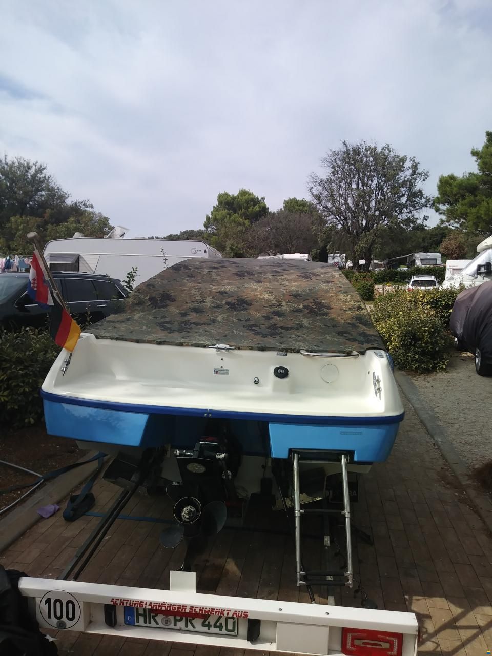 Bayliner 2052
