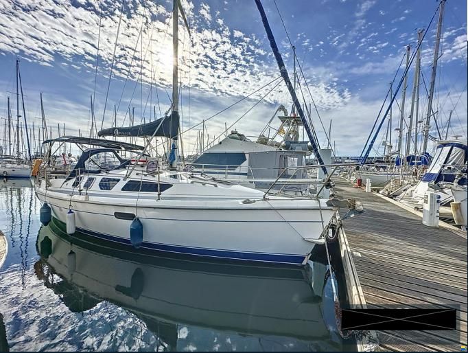 Hunter 320